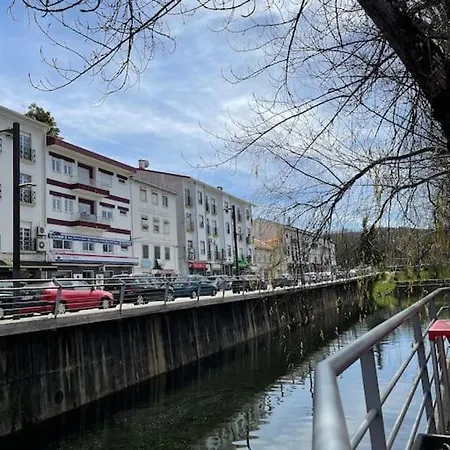 Casa Da Celeste بيت للعطل